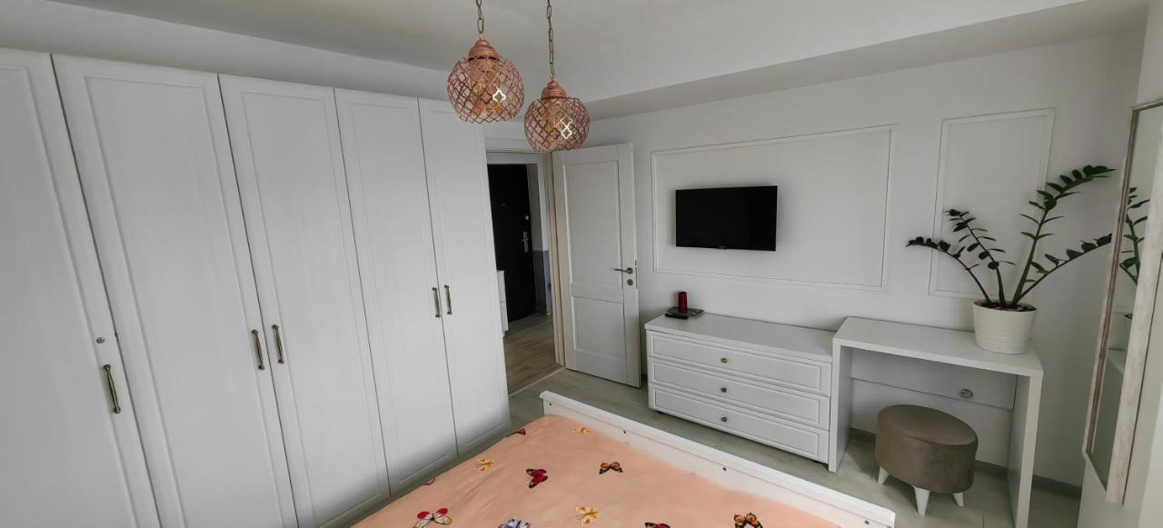 Apartament 1 Mai Bloc Nou-Self Check-In Κραϊόβα Εξωτερικό φωτογραφία