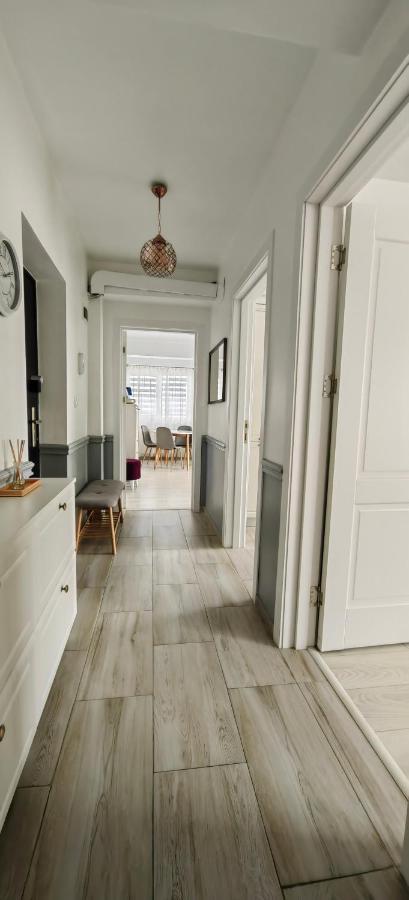 Apartament 1 Mai Bloc Nou-Self Check-In Κραϊόβα Εξωτερικό φωτογραφία